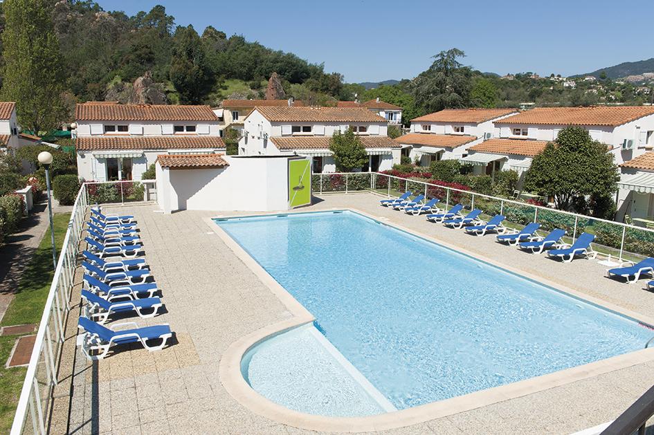 Comfort Aparthotel Mandelieu La Napoule Village Bagian luar foto